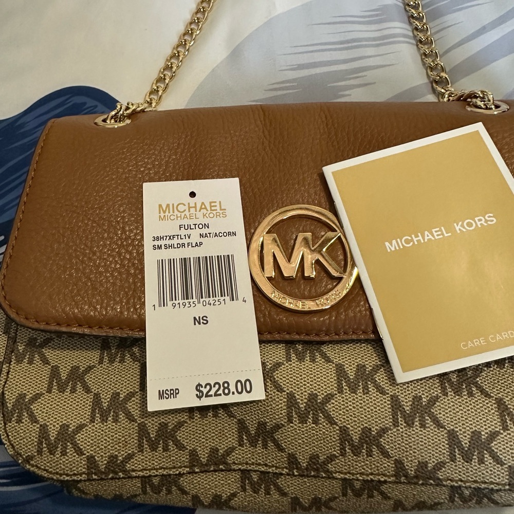 Michael kors crossbody